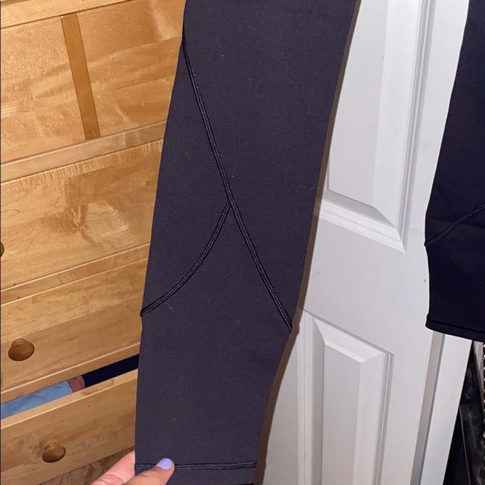 Lululemon In Movement Tight 25” - Picture 5 of 6